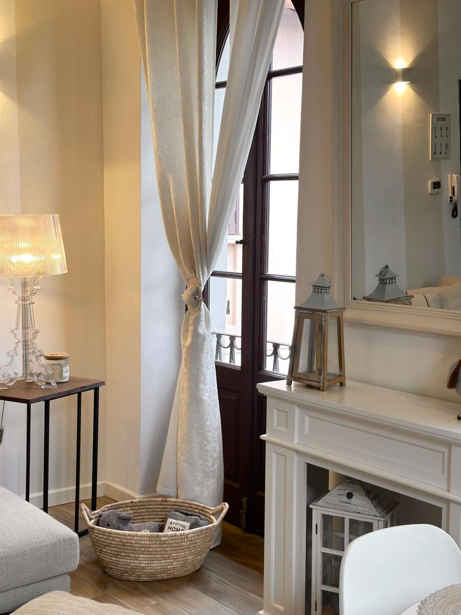 Apartament Contessa Reina Como Zewnętrze zdjęcie